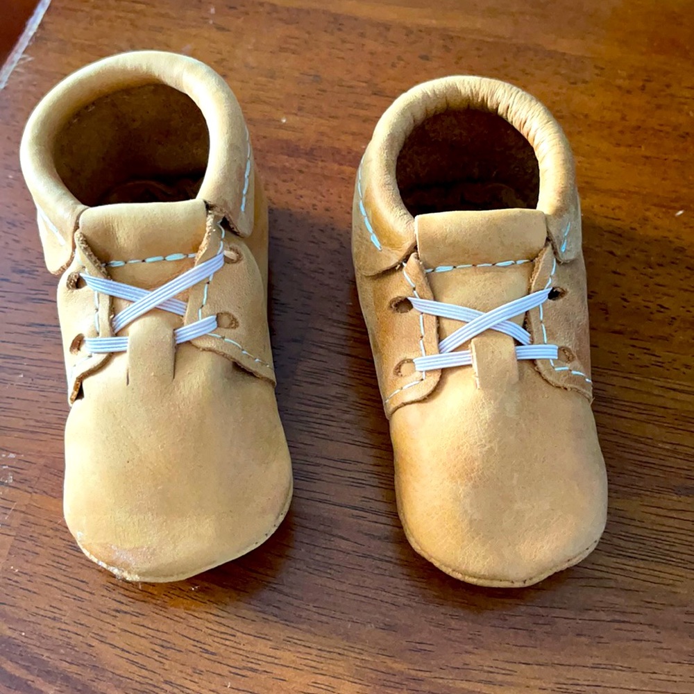 freshly Picked moccasin size 3